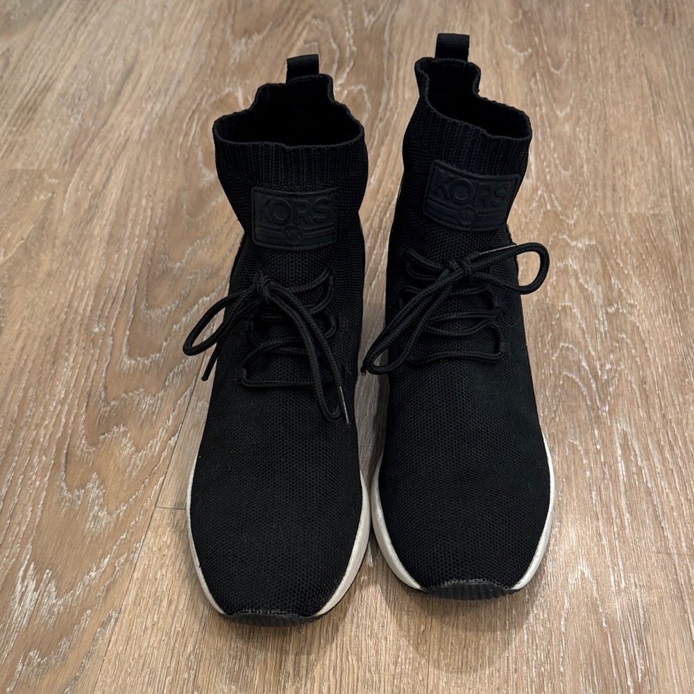 Michael Kors Black Knit Lace-Up Sock Sneakers with White Soles 9